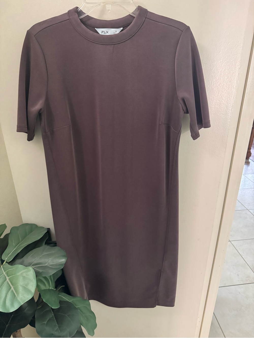 FLX Jersey Knit Short Sleeve Dress Soft Faded (Intentional) Brown Relaxed Fit S